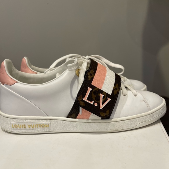 Louis Vuitton sneakers - Picture 1 of 5